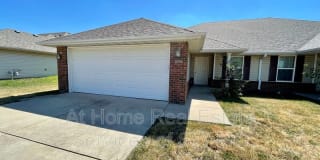 1096 N Westwood Gallery 1
