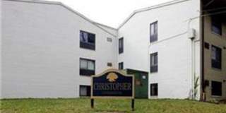 Cozy 1 Bedroom 1 Bathroom Condo- Conveniently Located at DC line Gallery 3