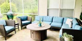 681 LAKE STONE Circle Gallery 17