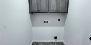 1100 Azalea Street Gallery 13