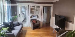 Great 3 Bed (1st Fl Duplex) Close to Green Line and Bus Stop Gallery 20