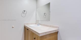 3925 NE 171st St Gallery 45