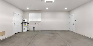 Newer 2BR/2BA Home in Paradise — 2-Car Garage, Yard, Pet-Friendly Gallery 11