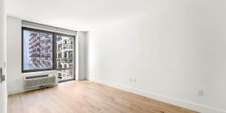 DVORA Hamilton House Gallery 8