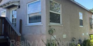 2338 Berry Street Gallery 1