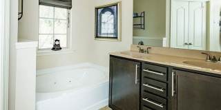 Charming 3BR House in Buford Gallery 17
