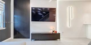 5040 Eucalyptus Dr Gallery 11