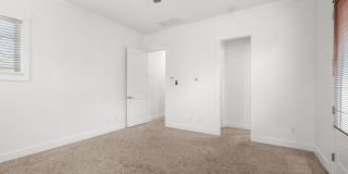 AVAILABLE: 2008 Construction 4 bed / 4 bath Home - Top of the line finishes, 2 car garage Gallery 51