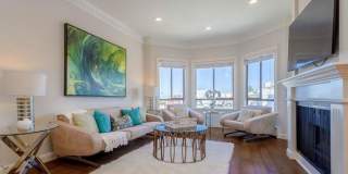 EPIC REA -Russian Hill Top Floor View 2 bed/2 bath condo w/ parking space & storage Gallery 1