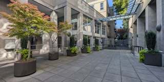 Spacious Condo in Prime Location of Capitol Hill Gallery 14