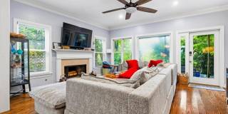 4565 Windsor Park Place Gallery 2