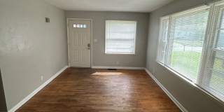 PRELEASING for AUGUST! Close to Campus Gallery 9