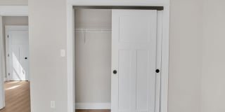 717 S Henderson Street Gallery 11