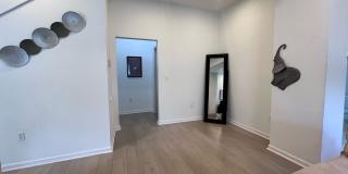 2420 Albion Street Gallery 22