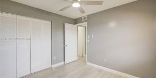 851 NE 209th Ter Gallery 25