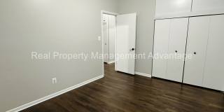 Oak Park Mid-Century Modern Beauty! Gallery 13