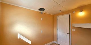 Rare flexible commercial space available for monthly lease on busy Combee Road Gallery 15