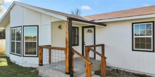 5748 N Graham Road Gallery 35