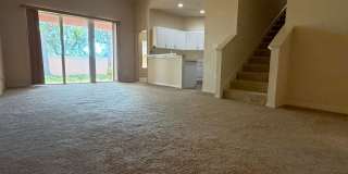 Beautiful 3 room /2.5 bath Gated Community W/ Pool Close to the Skyway Gallery 11