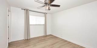 8302 E Indianola Avenue Gallery 26