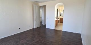 2709 W Redwood Lane Gallery 24