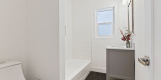 152 S Alvarado St Gallery 7