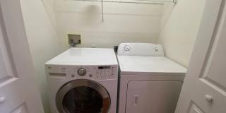 Lakefront Townhome in MetroWest Gallery 12