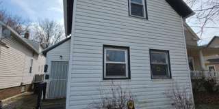 Multi Family Home 3 Bedroom and 1 Bath For Rent Gallery 1