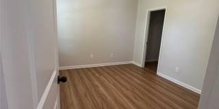 1042 Bexton Street Gallery 13