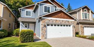 3bd/2.5ba Lynnwood Home Gallery 1