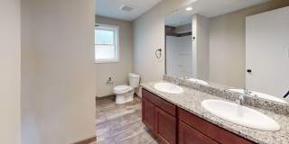 Affordable 6-Bedroom3 bath House Close to U of M Campus Gallery 13
