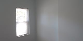 390 East Oakland Avenue Gallery 3