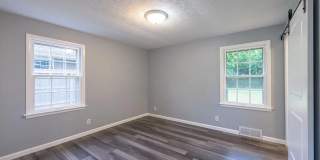 Fully Remodeled 3 Bedroom, 3 Bath Close To Purdue! Gallery 8