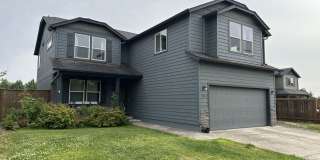 Newer Home In Northeast Albany! Nearly 2500 sq ft, 3 Bedrooms with 3 Baths Gallery 1