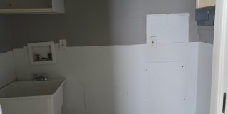 15126 Oldham Street Gallery 6