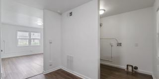 2 Bedrooms and 1 Bathroom Townhome W/ Central Air!! Apply Now! Gallery 1