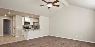 GREAT LOCATION IN CENTERTON!!! Gallery 3