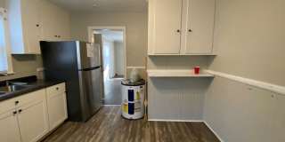 Room in 3 Bedroom Home at Remount Rd Gallery 8