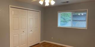 Nice 2 Bedroom 1 Bath Duplex-Located in the Friendly town of Grants Pass Gallery 11
