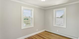 104 Sheridan Avenue Gallery 22