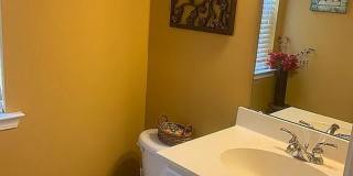 Room in 7 Bedroom Home at Arbor Vista Dr Gallery 7