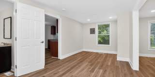 Summer Rent Special on this Cozy Two Bedroom Home! Gallery 5