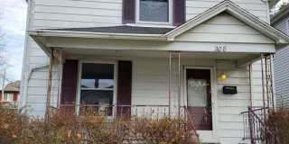 2 bedroom close to Miami Valley Hospital and UD with Detached garage! Gallery 1