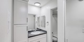 Hollywood Apartments Gallery 11