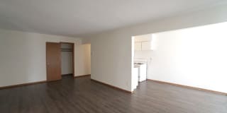 Como Court Gallery 14