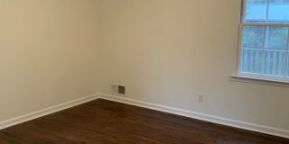 4 BR 3 BATH in Cedar Creek! Gallery 18