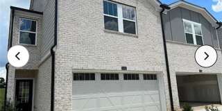 1692 Villageside Court Gallery 1