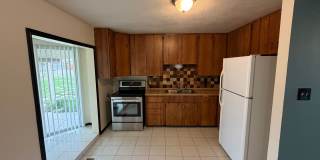 Three Bedroom Home in Kearns with very large detached garage! / Available now!! Gallery 1