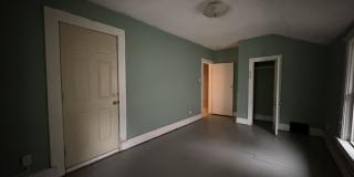 512 West Marion Street - B Gallery 6