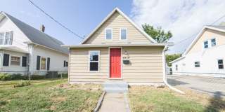 3 Bedroom 2 Stall Detached Garage Fairgrounds Gallery 1